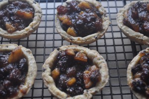 Open-topped mince pies